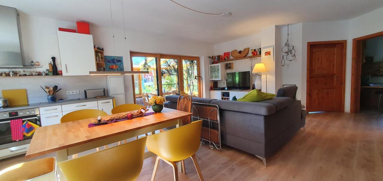 Apartment Wybo Mit Garten *